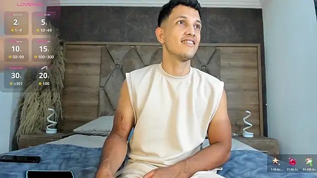 Snapshot of EimyAndMaxi chatting on June 2026 08:55:02 PM EimyAndMaxi online show from June 2026 08:55:02 PM