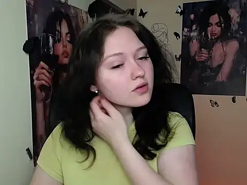 LadyAlice  online show from April 2026 06:13:05 AM