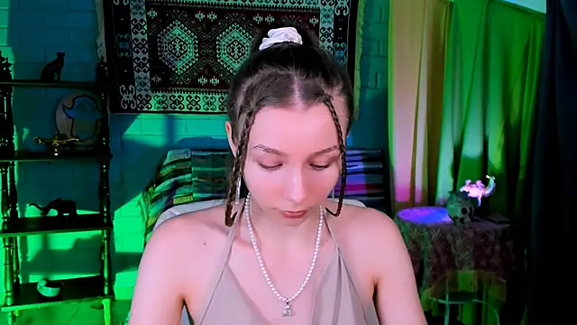 JulieDaniel online show from November 2025 08:14:02 AM