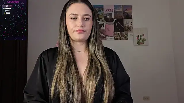 Veronika  Winslow  online show from June 2026 05:21:01 AM