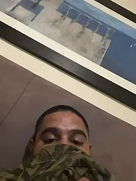 Snapshot of bigcummer902 chatting on April 2026 11:59:02 PM bigcummer902 online show from April 2026 11:59:02 PM