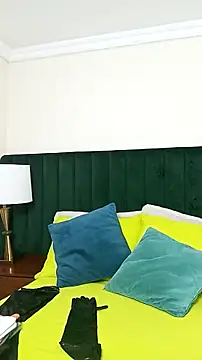 kiraGeiner online show from November 2025 02:34:02 AM