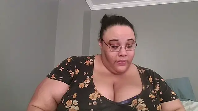 SexyBBW10790 online show from April 2026 02:21:01 PM