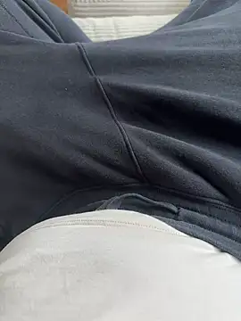 Tri3rer online show from February 2026 08:10:01 AM