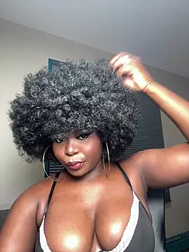 WomanNextdoor1 online show from April 2026 09:21:02 AM