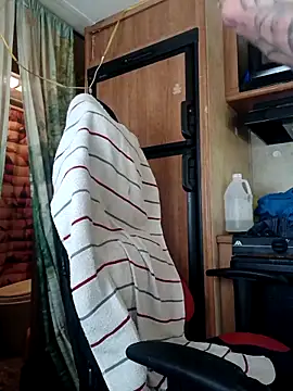 ShawnandDani7074 online show from April 2026 04:06:02 PM