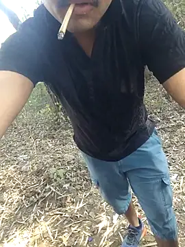 Snapshot of Aeroxx chatting on January 2026 04:27:01 AM Aeroxx online show from January 2026 04:27:01 AM