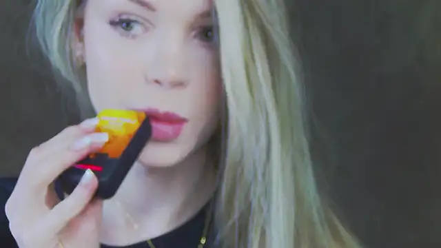 MarilynNova online show from May 2026 04:28:02 AM