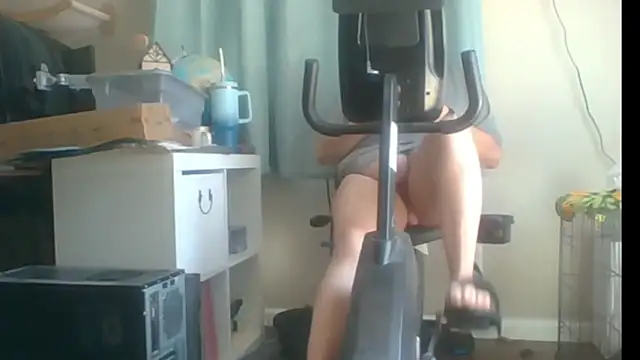 Snapshot of DareGoneWrong chatting on March 2026 09:54:01 PM DareGoneWrong online show from March 2026 09:54:01 PM