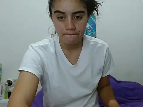 Snapshot of Arieeel_09 chatting on January 2026 05:06:02 PM Arieeel 09 online show from January 2026 05:06:02 PM