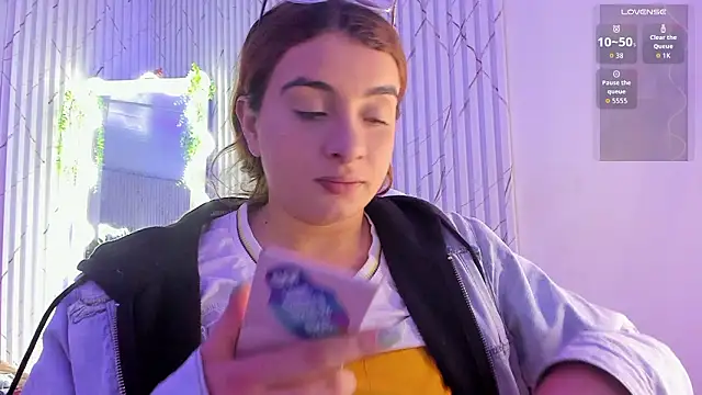 Naomy tay1 online show from March 2026 03:34:01 AM