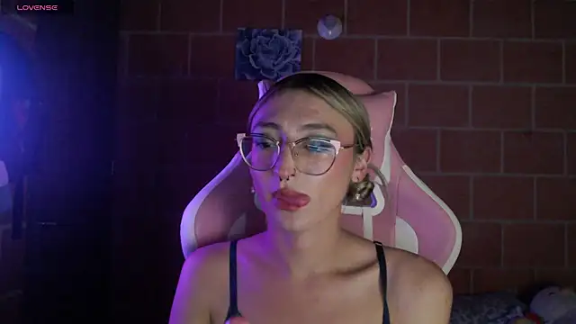 Andrea camilaaa online show from April 2026 01:42:02 AM