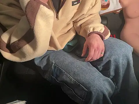 Snapshot of CAMEL1913 chatting on February 2026 05:16:02 PM CAMEL1913 online show from February 2026 05:16:02 PM