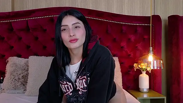 ZaraGold online show from March 2026 12:59:01 AM