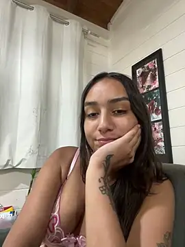 hannahhotwife online show from March 2026 07:30:02 PM