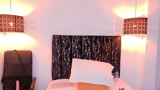 evvaa moon69 online show from March 2026 12:55:01 PM