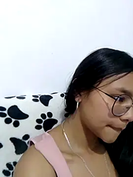 SofieLove 01 online show from April 2026 07:57:02 AM