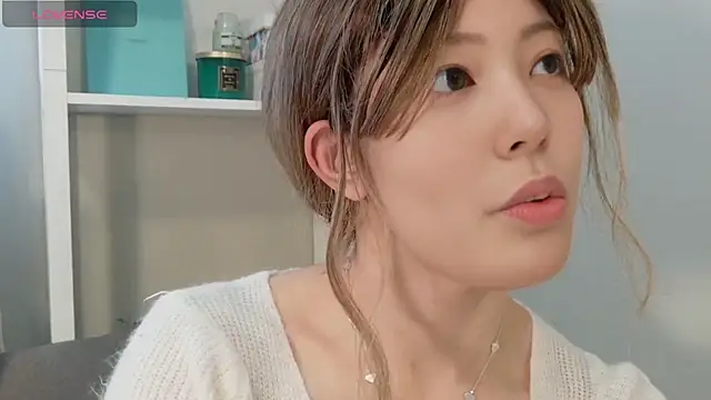 Nana with online show from February 2026 09:11:02 PM