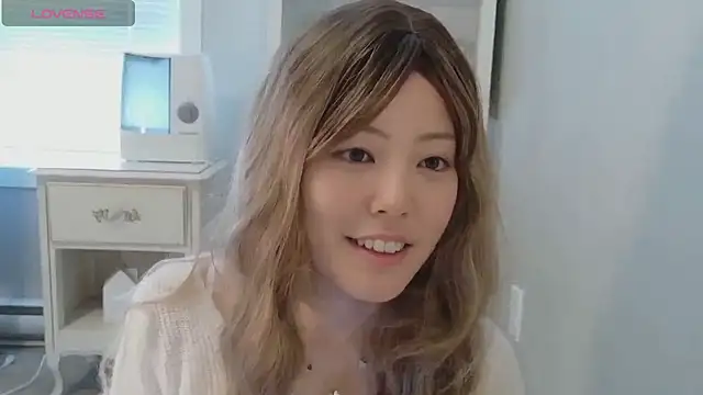 Nana with online show from March 2026 09:08:02 PM