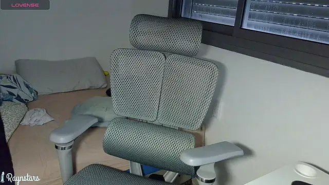 raynstars online show from March 2026 01:37:01 PM