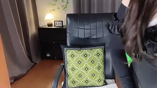 Calvin--1 online show from September 2025 01:32:01 PM