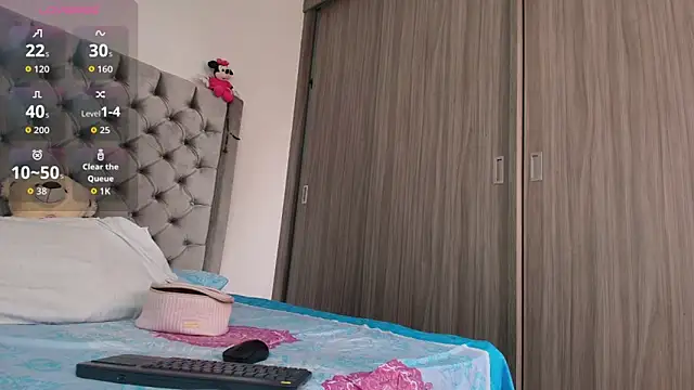 dreamsussi online show from October 2025 05:13:02 PM