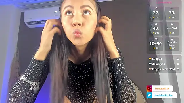  Kendall 19 online show from November 2025 07:58:01 PM