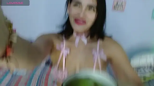 Snapshot of angelly__kate chatting on June 2026 01:27:01 AM angelly kate online show from June 2026 01:27:01 AM