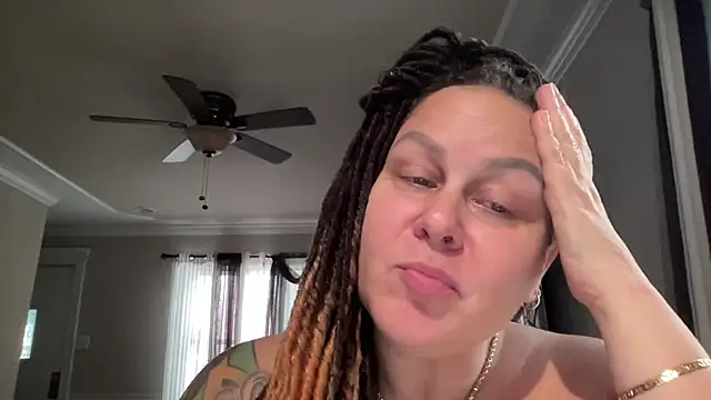 Snapshot of number1slut chatting on January 2026 07:23:01 PM number1slut online show from January 2026 07:23:01 PM