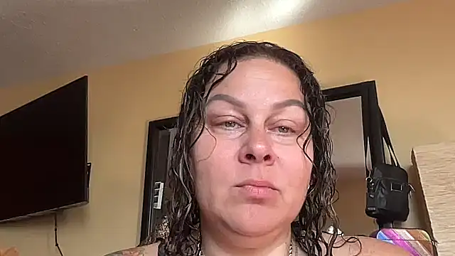 number1slut online show from June 2026 01:47:01 PM