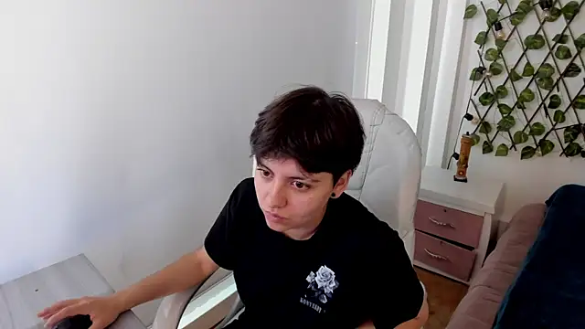 Nathaly ds online show from November 2025 07:58:02 PM