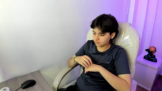 Nathaly ds online show from February 2026 07:21:01 PM