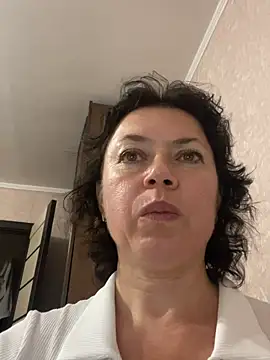 Kiravix online show from June 2026 07:50:01 PM
