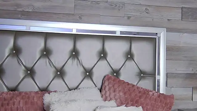 LunaHart online show from June 2026 04:39:01 AM