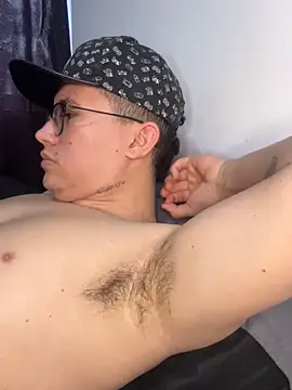 Kurtxxx22 online show from December 2025 07:53:02 PM