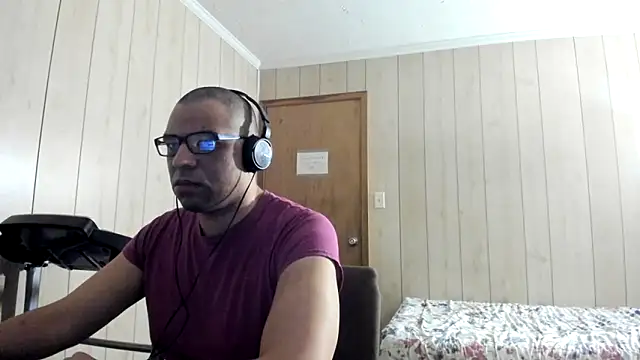 NaturalBeautyQueen online show from June 2026 05:16:01 PM