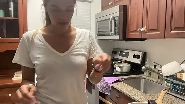 prettyykitty22 online show from May 2026 02:05:01 AM