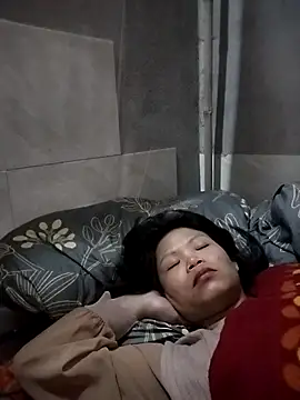 LinhNa999 online show from March 2026 01:27:01 PM