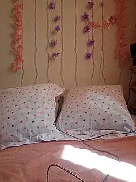 Mila Luciphya online show from April 2026 11:36:01 AM