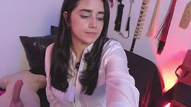 elowen halley1 online show from February 2026 08:24:02 PM