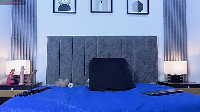 Liam forest  online show from April 2026 04:37:02 AM