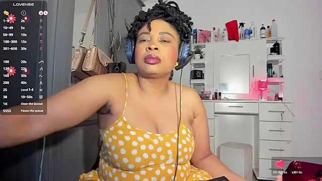 LiloTorontoo online show from March 2026 12:45:02 PM