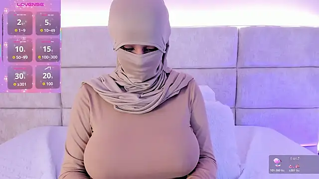  Nadiaa online show from April 2026 07:08:01 PM