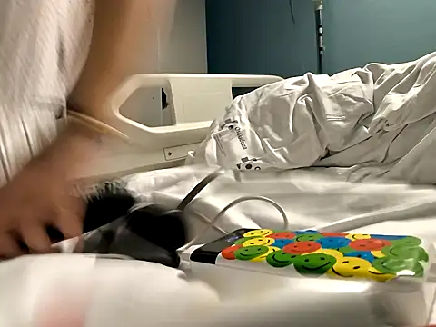 Junani2231 online show from November 2025 07:02:02 PM