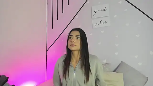 MiahCornell  online show from March 2026 01:15:02 PM