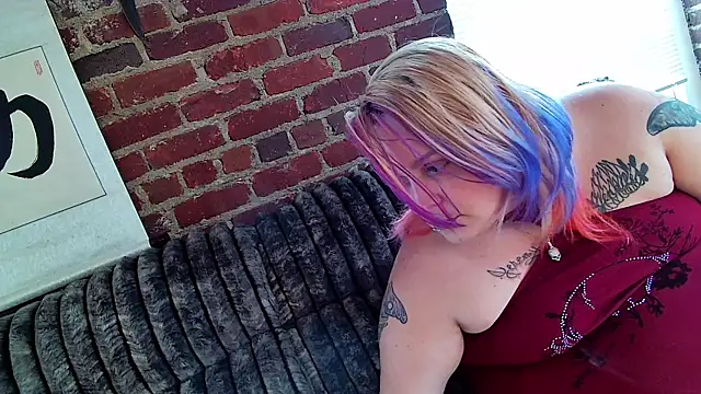 Jynxthefoxyfuck online show from December 2025 08:06:02 PM