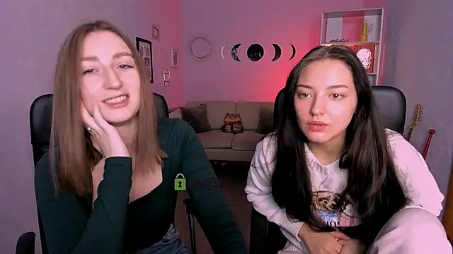 eva smiith  online show from December 2025 06:41:02 AM