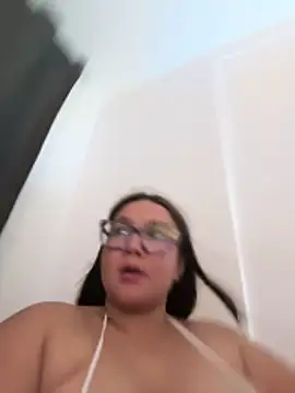 Kyleighc online show from May 2026 10:50:03 PM