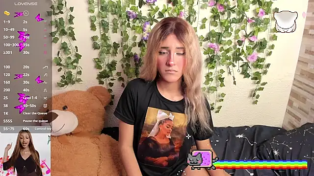 Amy Moonlight online show from October 2025 08:44:02 PM