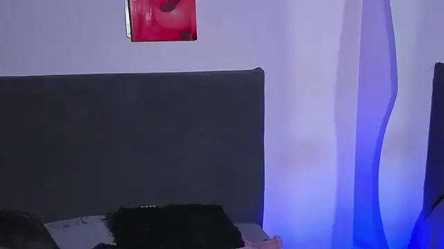 saramikaelson online show from March 2026 08:59:02 PM